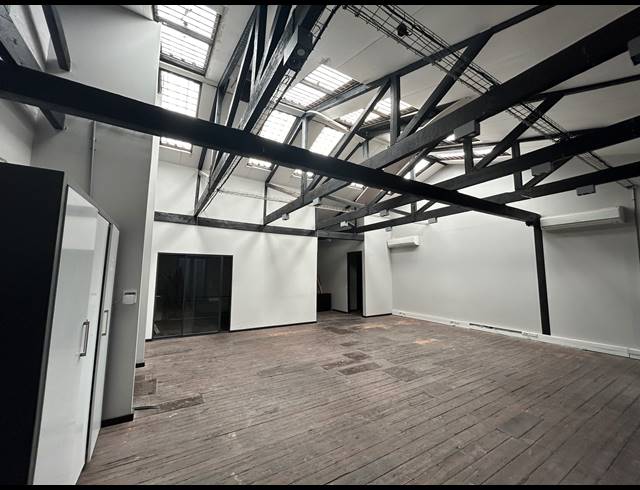 139M² BUILDING TO LET IN CAPE TOWN CITY CENTRE